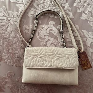 Elegant Cream Handbag